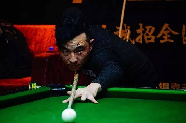 富的后卫对 富的后卫对