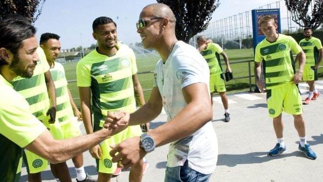 持续保持竞 持续保持竞