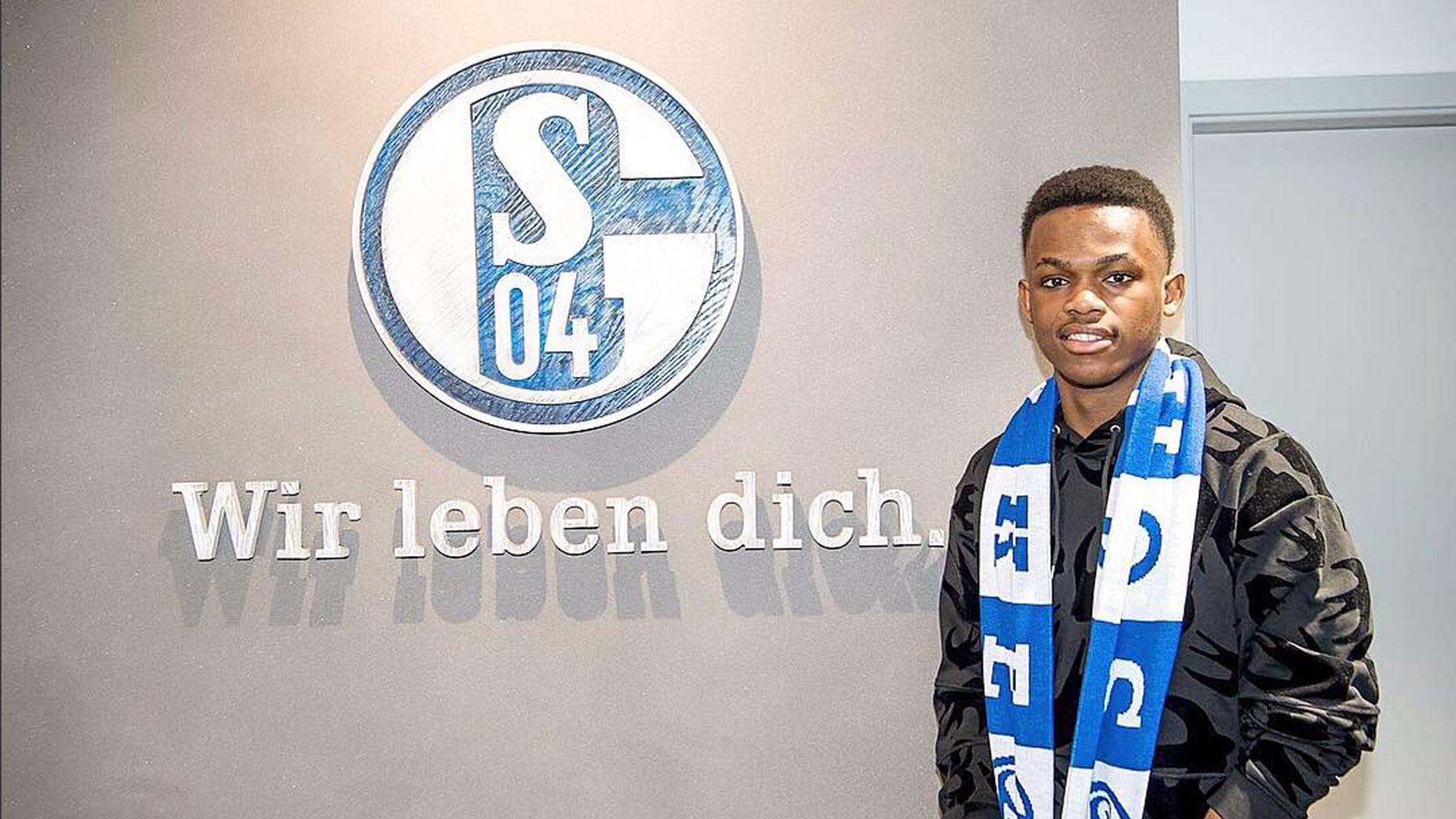 便吸引了大 便吸引了大