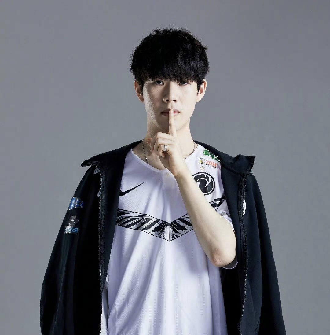 在德州扑克 在德州扑克